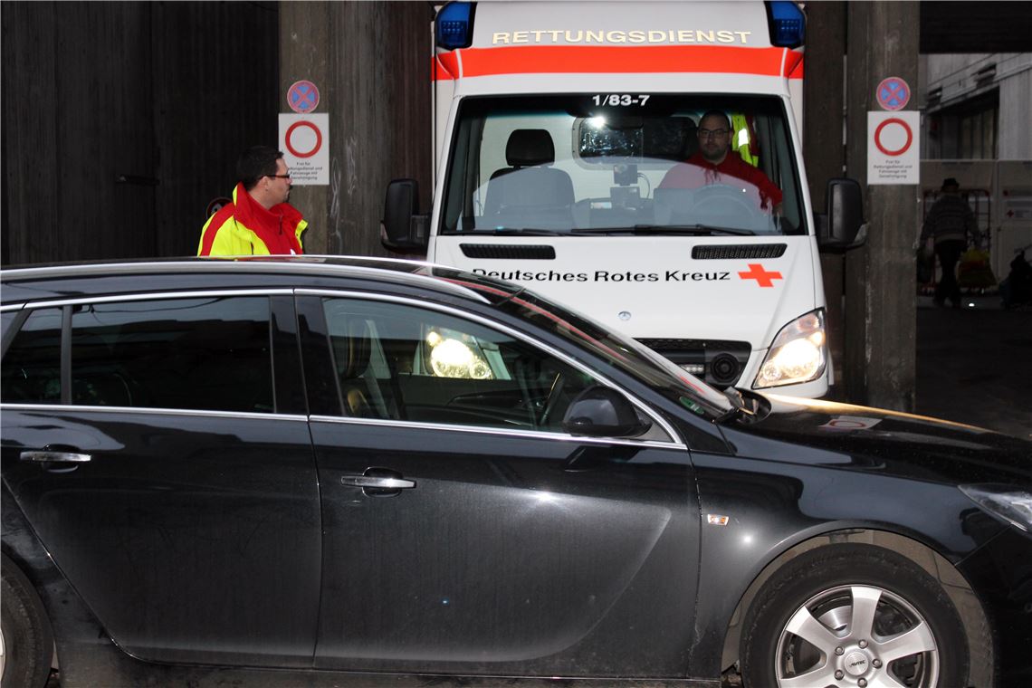 910_0008_69978_p_DRK_Falschparker