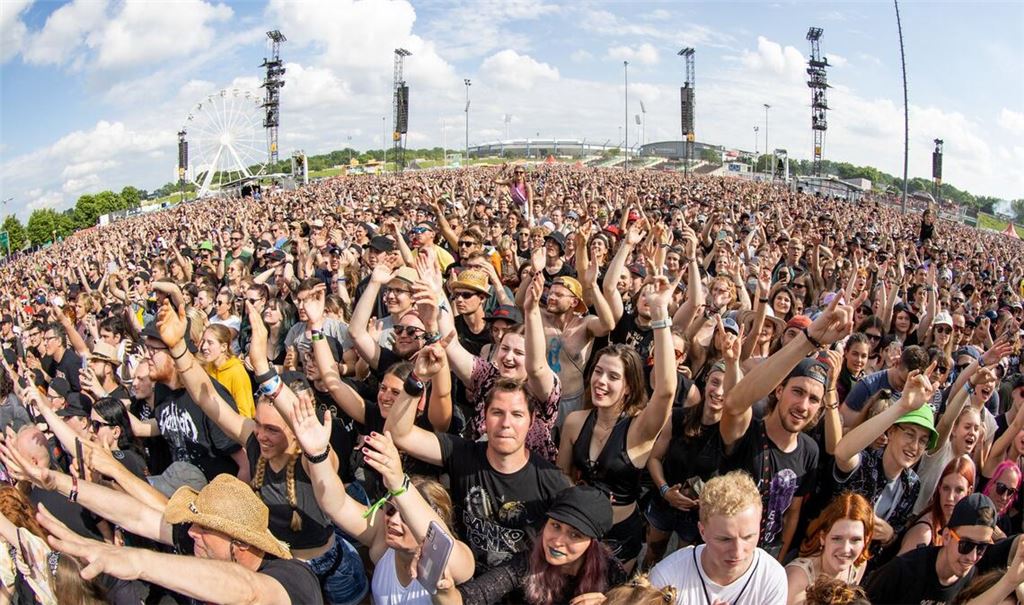 Fans  beim Open-Air-Festival „Rock im Park“ im vergangenen Jahr in Nürnberg.