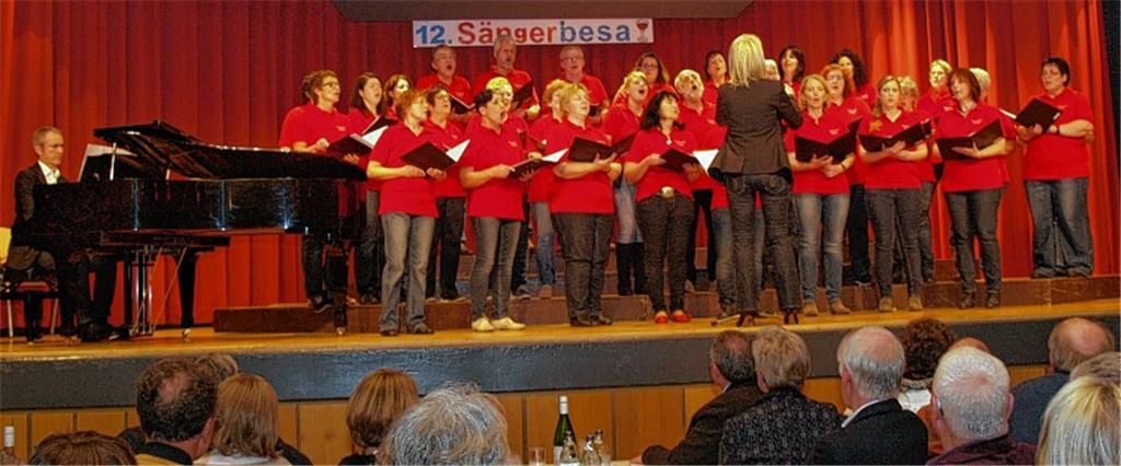 Chöre präsentieren Können und Klamauk
