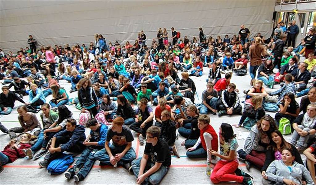 Fast 400 Konfirmanden erleben einen Tag mit spannenden Aktionen.