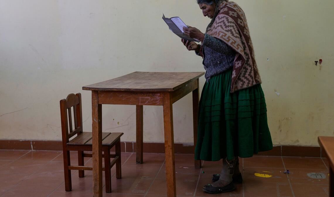 Bolivien: Stichwahl zwischen zwei Oppositionskandidaten Fast acht Millionen Menschen waren zur Wahl eines neuen Präsidenten und des Parlaments aufgerufen.