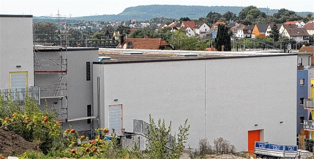 Pfütze in Halle zeugt vom Dachschaden