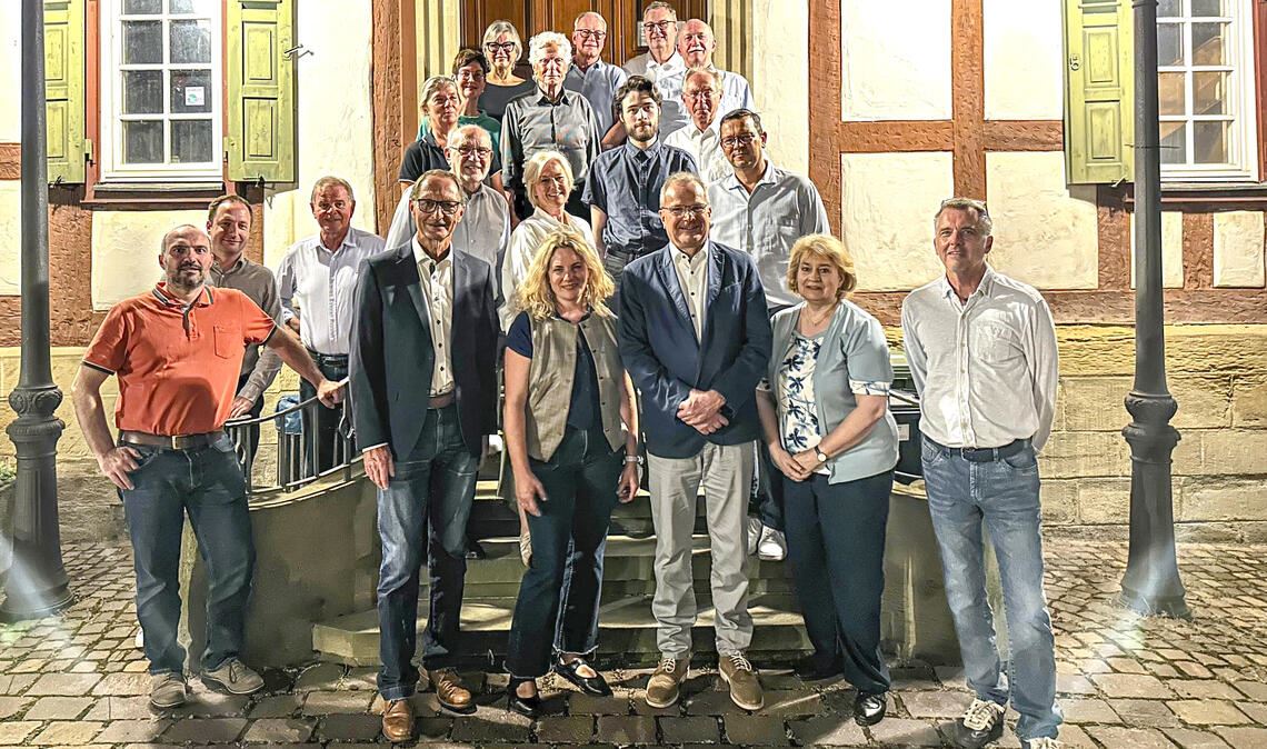 Faust-Museum hat aktive Fürsprecher Faust-Museum und -Archiv erfahren vielfältige Unterstützung, auch vom neu gegründeten Förderverein; hier die Teilnehmer der Gründungsversammlung. Foto: privat