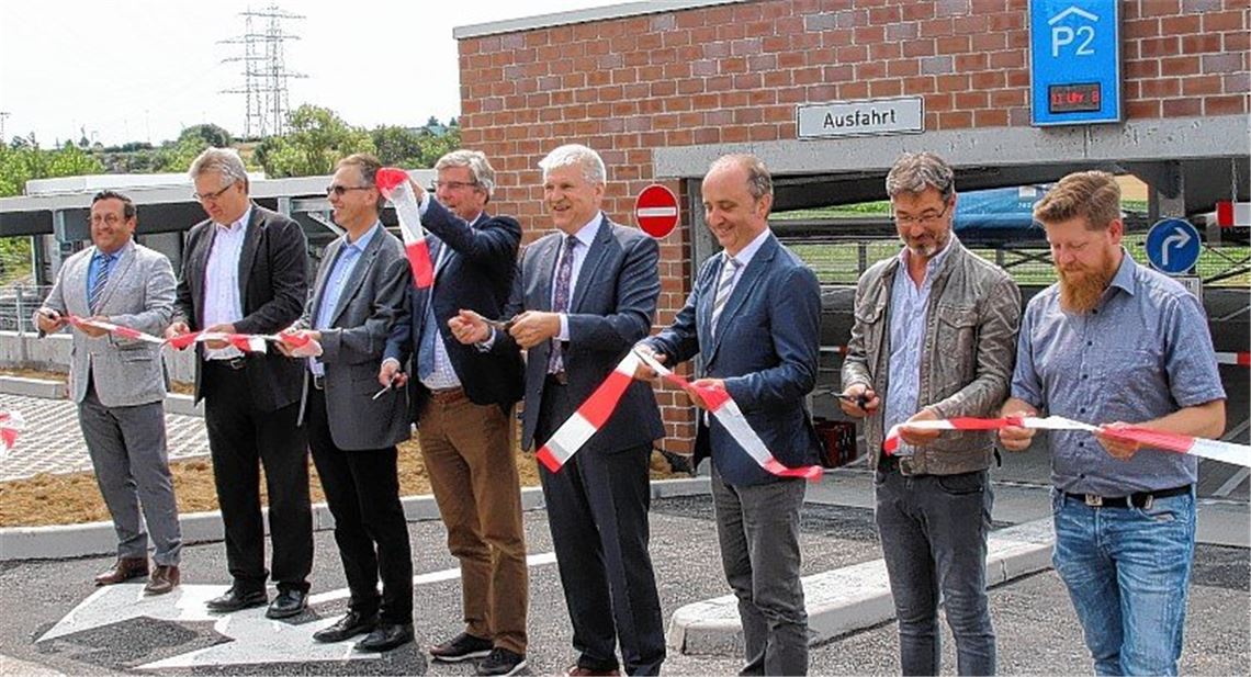 Neues Parkhaus am Vaihinger Bahnhof
