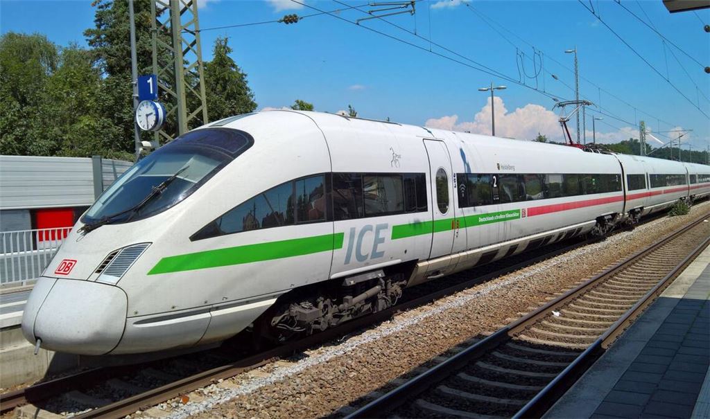 Fernzüge können wieder in Heidelberg halten. (Symbolbild)