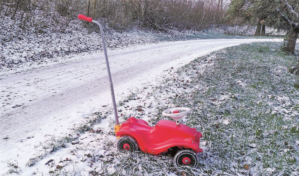 Festgefahren: Der Wintereinbruch im Dezember hat den Verkehr zeitweise ausgebremst. Foto: Ute Mößner-Hahn