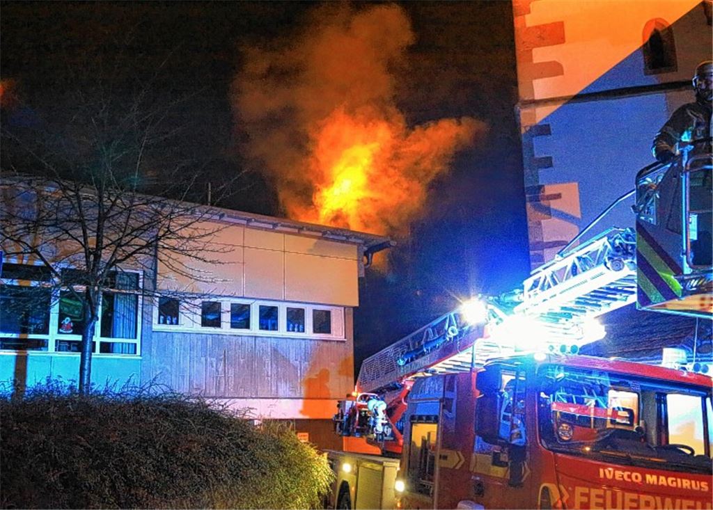Feuer im Kindergarten? Letztlich kann die Feuerwehr rasch Entwarnung geben.