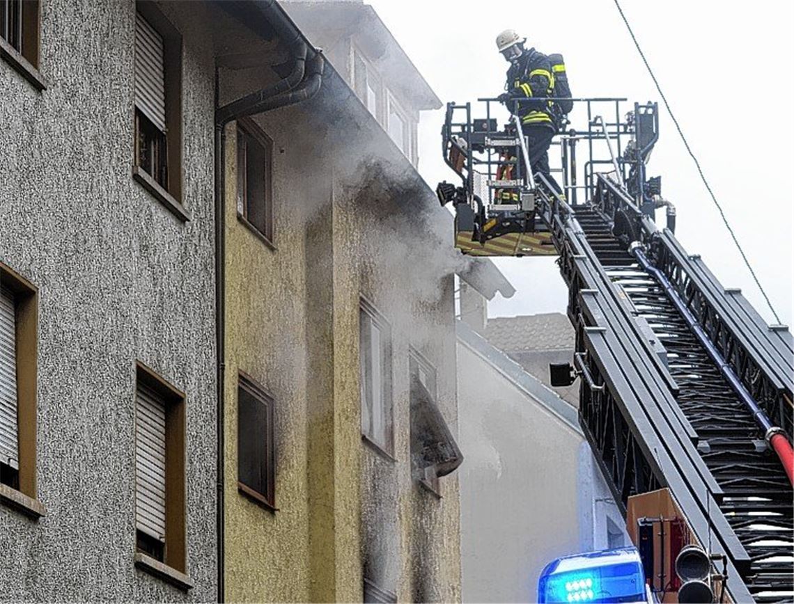 Feuer im ersten Stock hat dramatische Folgen