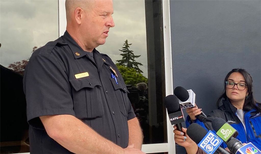 Feuerwehrchef Scott Goldstein hielt eine Pressekonferenz nach der Explosion in Longview.