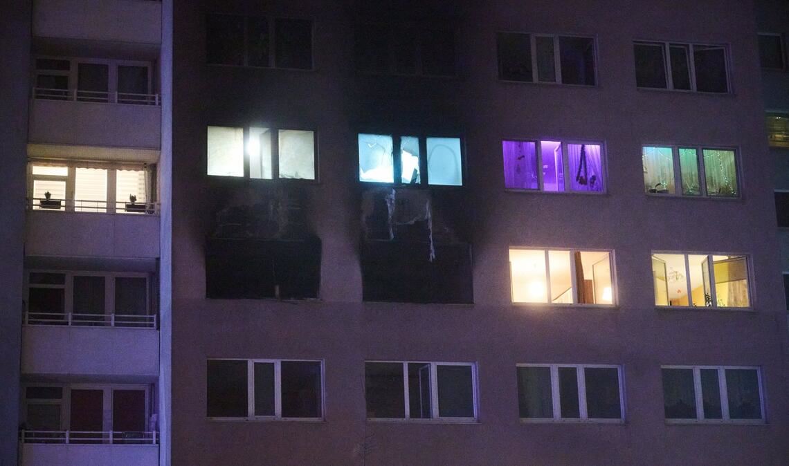 Feuerwehrkräfte löschten den Brand.