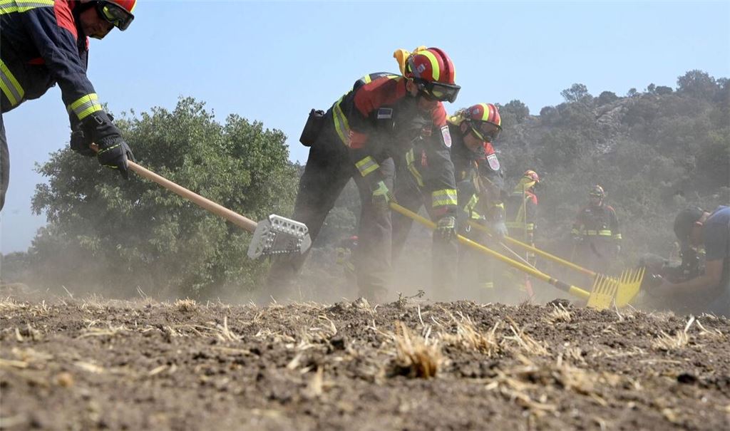 Feuerwehrleute aus Deutschland helfen bei der Bekämpfung der Waldbrände in Spanien.