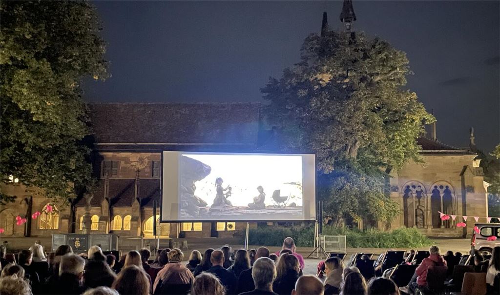 Filmvergnügen im Klosterhof-Idyll. Foto: privat