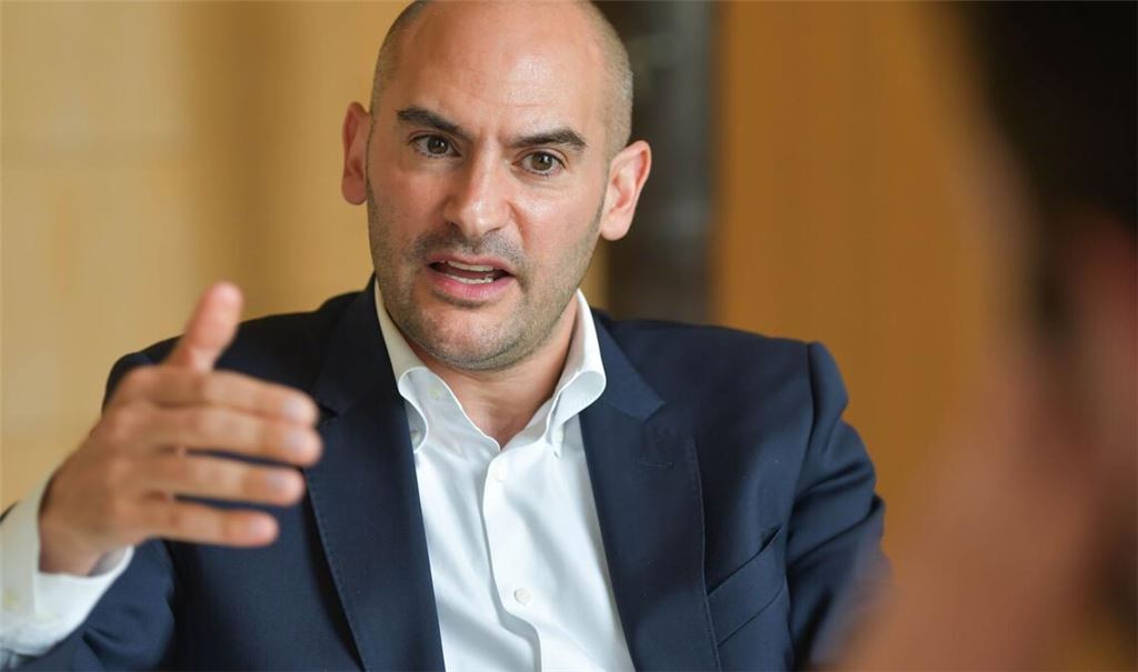 Finanzminister Danyal Bayaz im Gespräch: „Auch ich kenne Leute, die Erdoğan-Anhänger sind.“