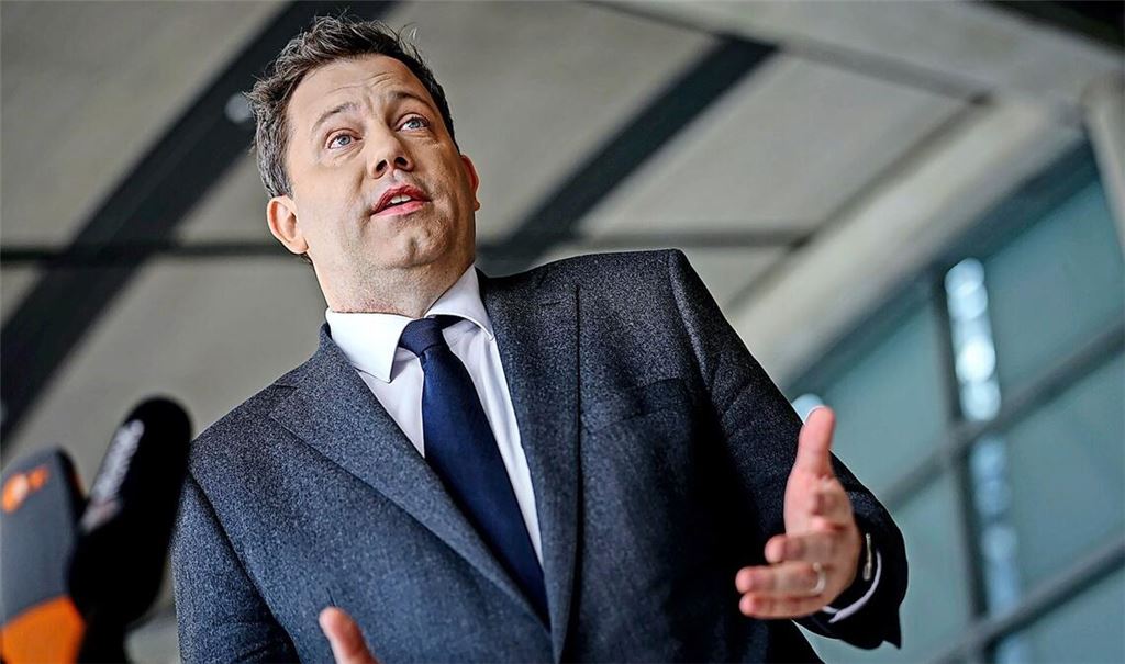 Finanzminister Klingbeil beharrt auf seinen Vorschlägen.