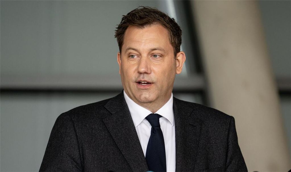 Finanzminister Klingbeil will die Regeln zur Selbstanzeige verschärfen.