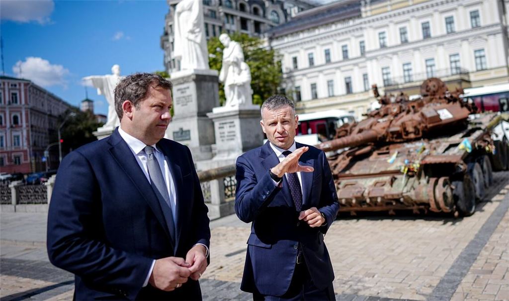 Finanzminister Lars Klingbeil trifft seinen Amtskollegen Serhij Marchenko in Kiew.