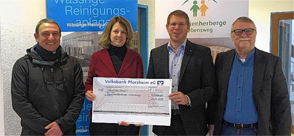 Firma Roll spendet 5000 Euro