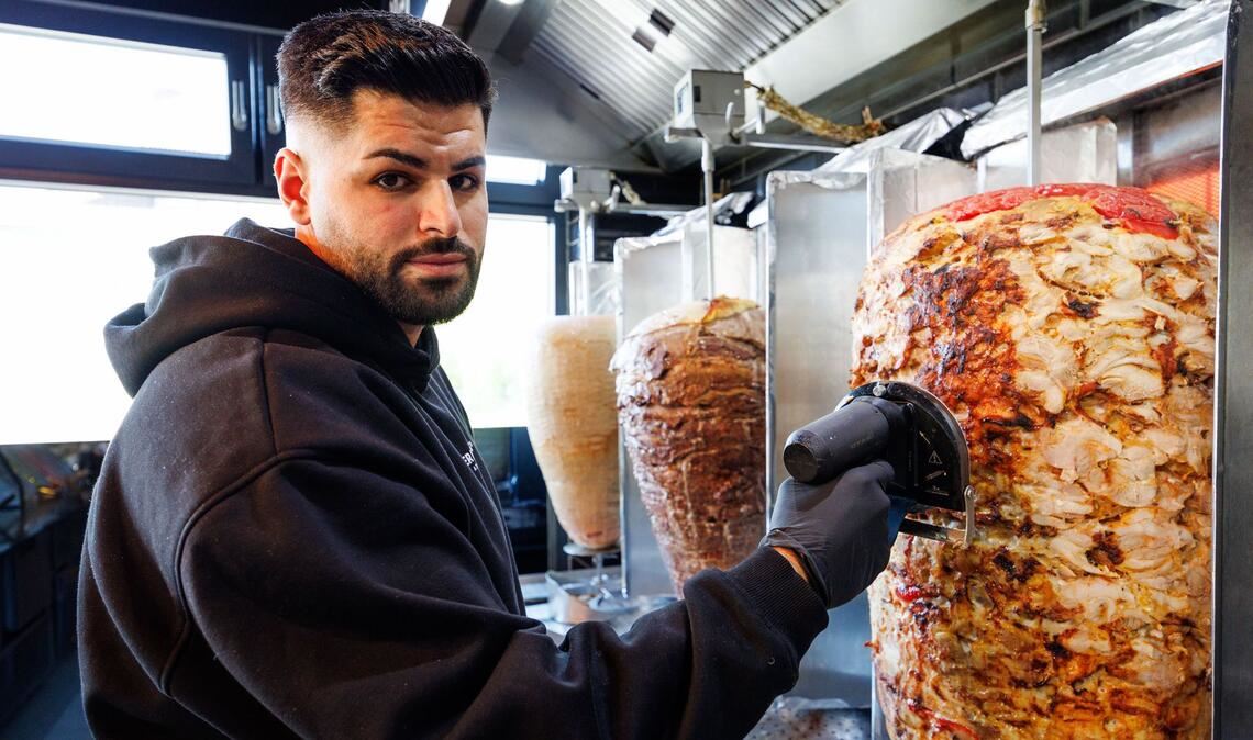 Firmenchef Sergen Kolcu bei der Arbeit.