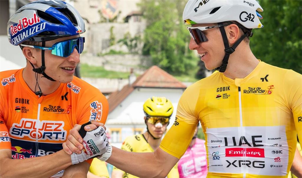 Florian Lipowitz (l) musste sich nur Tadej Pogacar geschlagen geben.