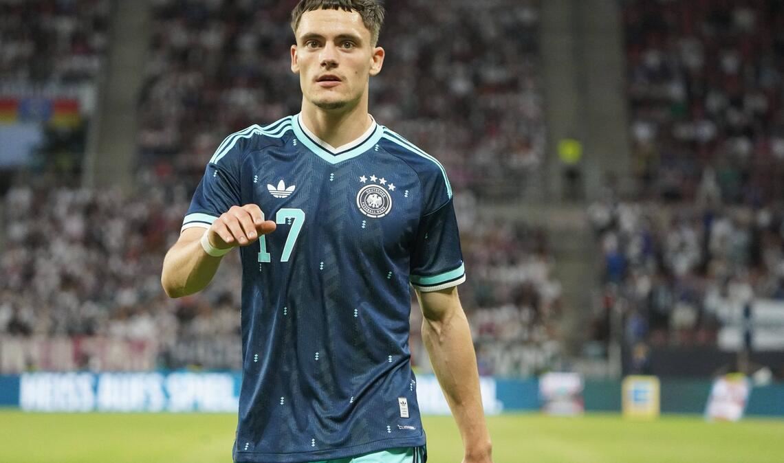 Florian Wirtz ist nicht nur auf dem Platz Teil eines großen Teams – auch privat ist der Nationalspieler in einer großen Familie aufgewachsen.