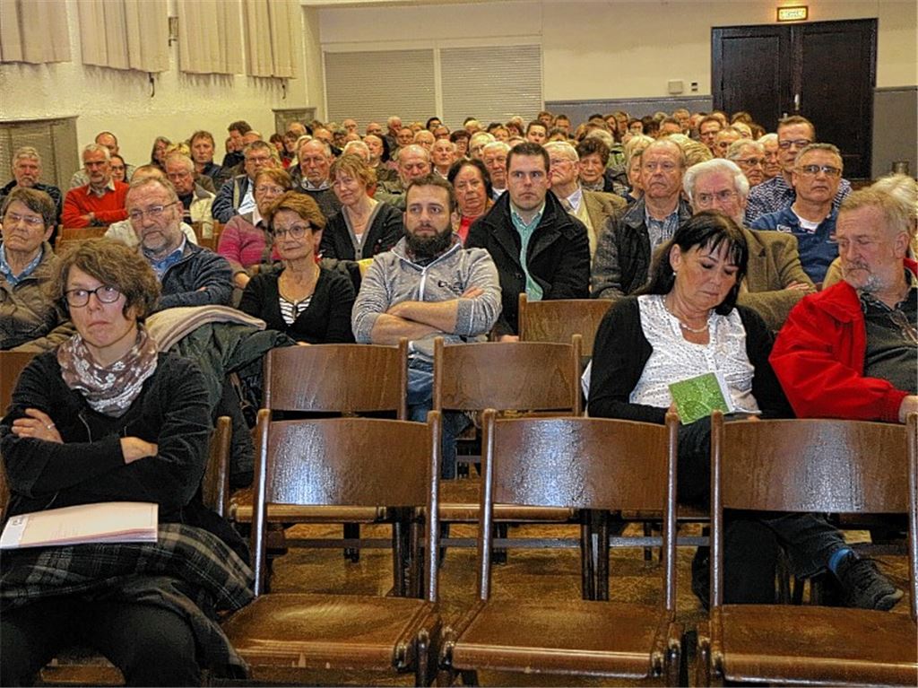 Thema Flüchtlinge wirft Fragen auf