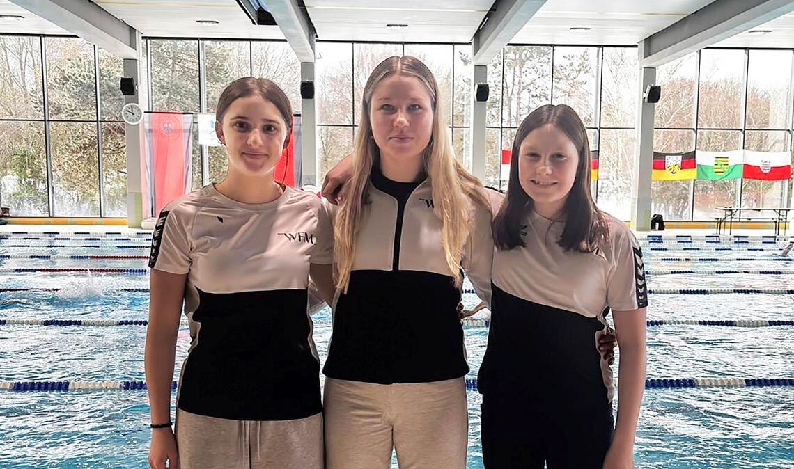 Formstark: Leah März (v. li.), Elina-Emma Pilz, Greta Gloss. Foto: privat