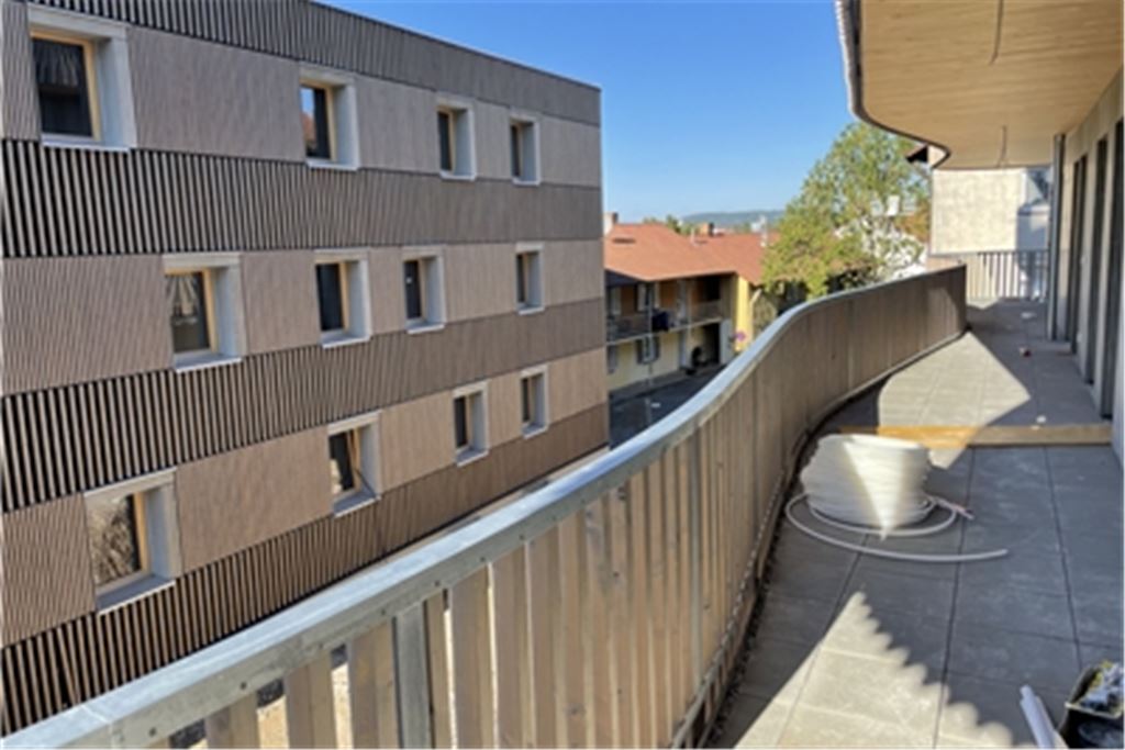 Fortsetzung: Am Sperberweg in Dürrmenz wird die Hoffnungsträger Stiftung, die bereits zwei markante (Holz-)Häuser gebaut hat, in weitere Neubauten investieren. Foto: Archiv