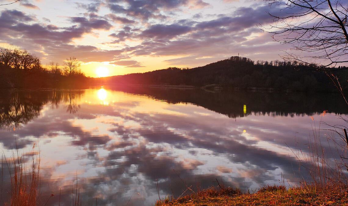 Foto 16: Fast wie ein Gemälde: der Sonnenaufgang am Aalkistensee. Unsere Fotogra...