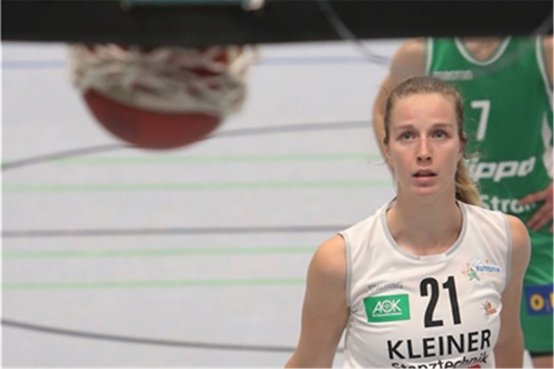 Basketball-Bundesliga: Rutronik Stars Keltern feiern Kantersieg Foto: Rubner