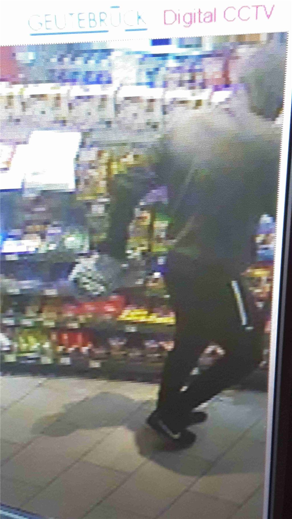 910_0008_136668_pol_Tankstellenraeuber_Heimsheim