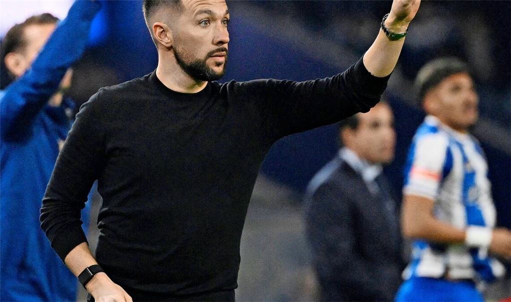 Francesco Farioli trainiert den FC Porto seit Sommer 2025.