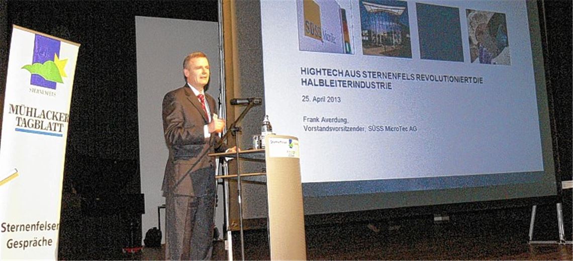 Frank Averdung, Vorstandsvorsitzender der Süss Micro Tec AG, gibt bei den 25. Sternenfelser Gesprächen Einblicke in die dynamische Halbleiterindustrie.Fotos: Garhöfer