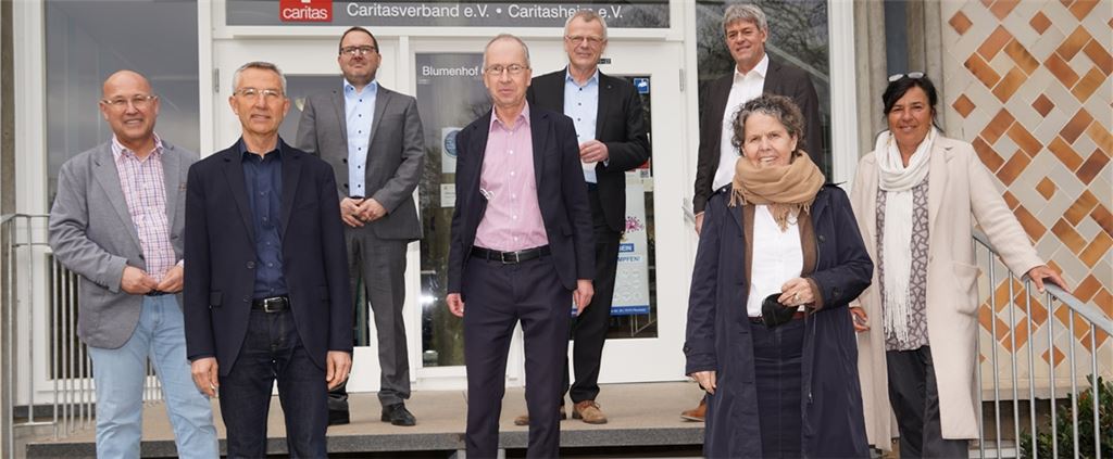 Frank Johannes Lemke (v.li.), Martin Lenz, Dirk Mees, Frank Fillbrunn, Wilfried Wiebusch, Armin Maisch, Sibylle Schüssler und Ute Hötzer. Foto: Nico Roller