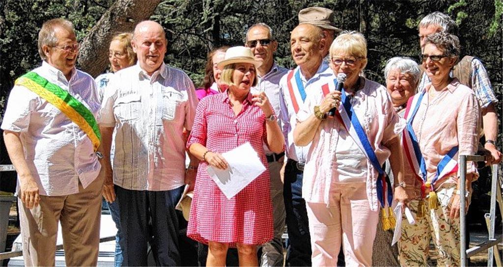 Delegation feiert das Jubiläum einer Freundschaft