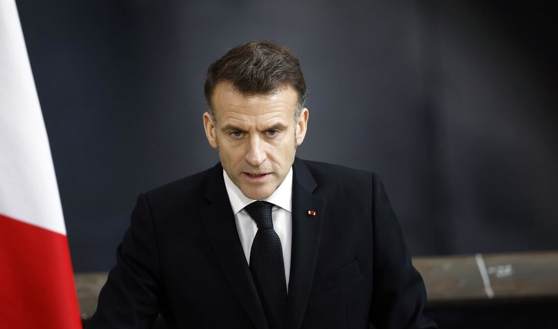 Frankreichs Präsident Macron fordert ein Aussetzen von Angriffen auf Energieanlagen. (Archivbild)