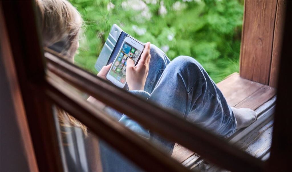 Frankreichs Präsident will ein Verbot sozialer Medien für Kinder und Jugendliche bis 15 Jahre zum nächsten Schuljahr. (Archivbild)