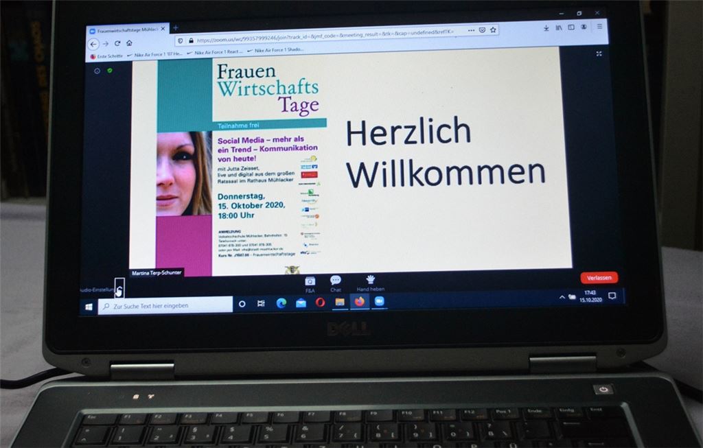 Frauenwirtschaftstage digital – und um die 100 Besucher schalten sich von zu Hause zu.Stahlfeld