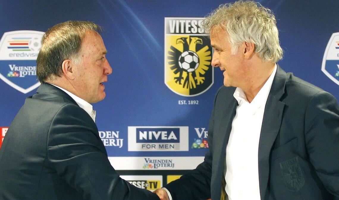 Fred Rutten (rechts) tritt als Curaçao-Coach zurück und macht den Weg für Dick Advocaat frei (Archivbild).