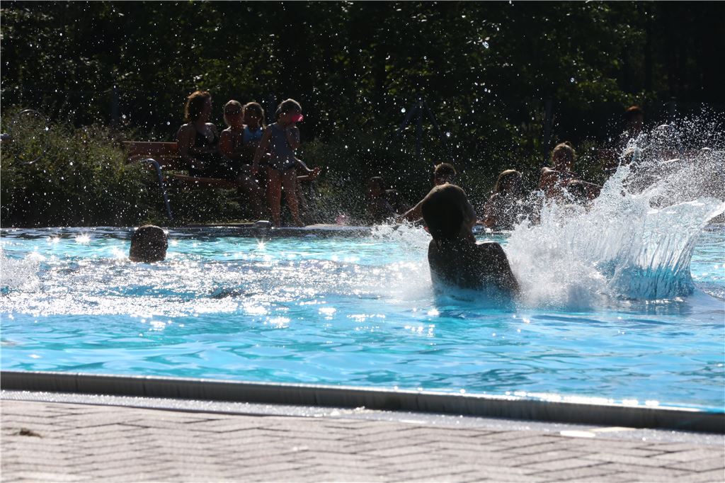 lh Freibad Ötisheim (3)