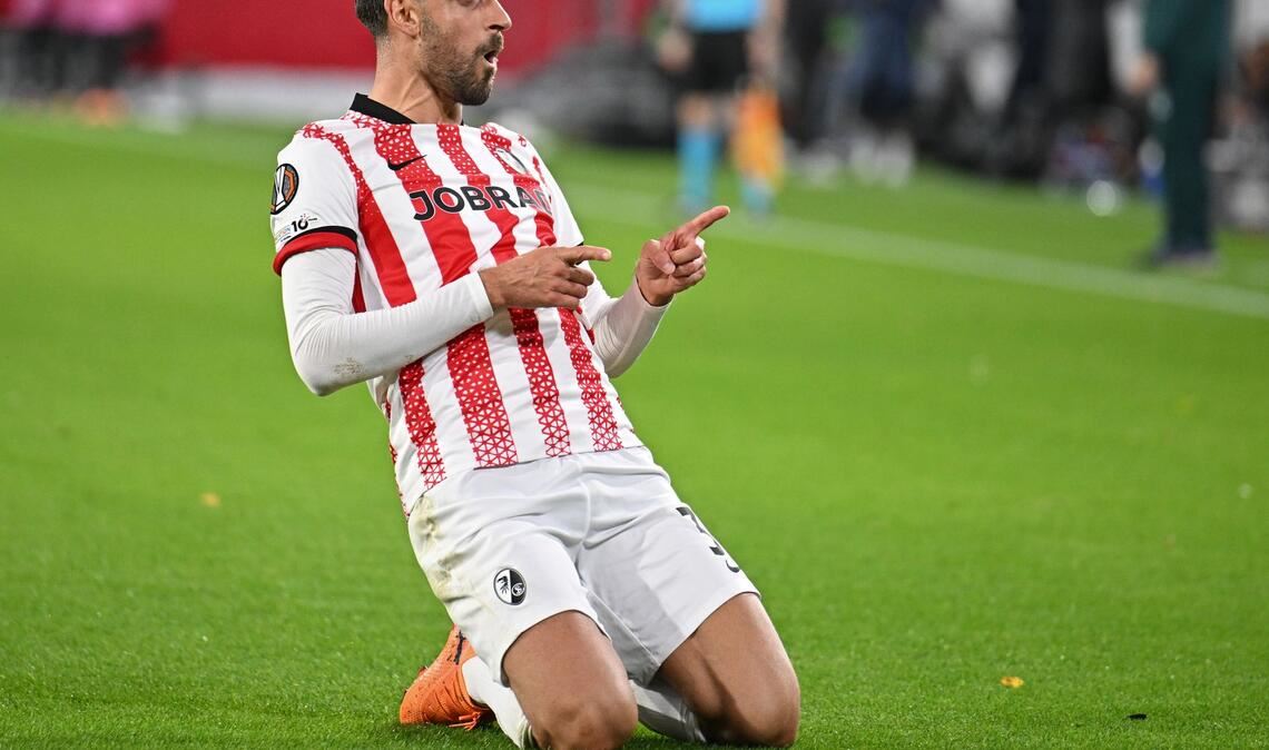 Freiburgs Vincenzo Grifo jubelt über seinen Treffer zum 2:0 beim Europa-League-Spiel.