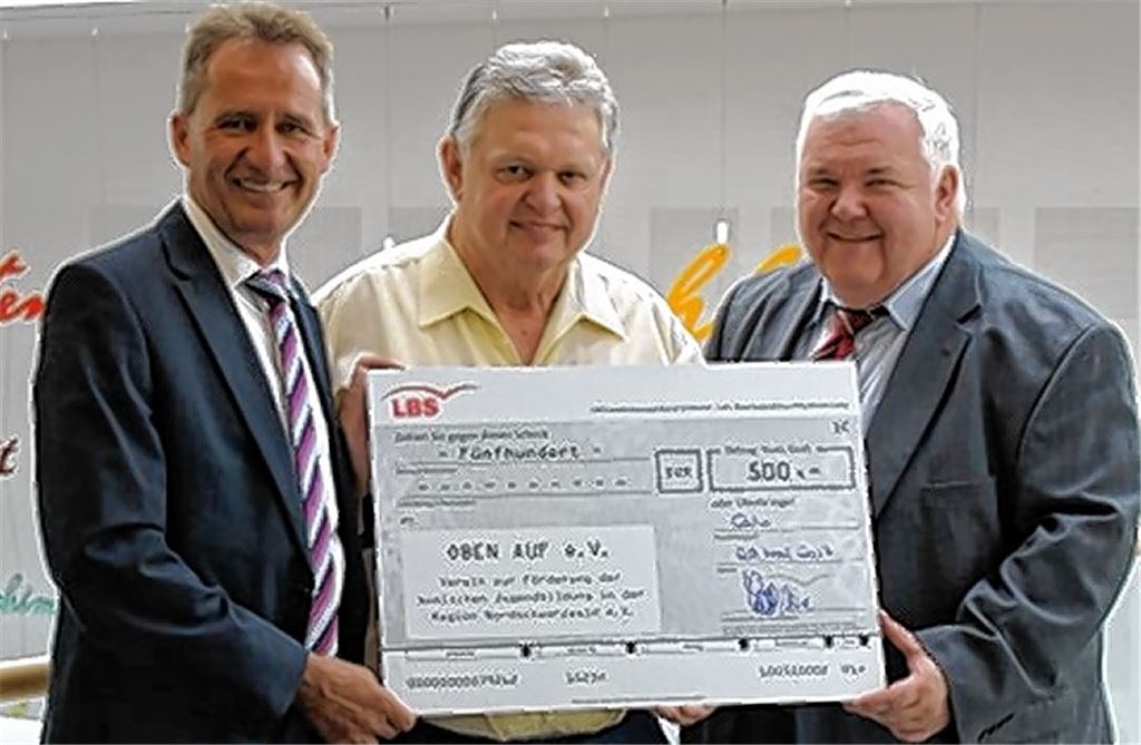 Spender unterstützt Projekt Bläserklasse