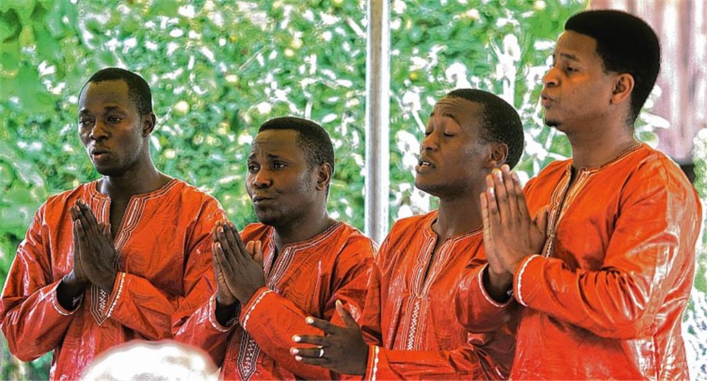 Freundschaft besungen