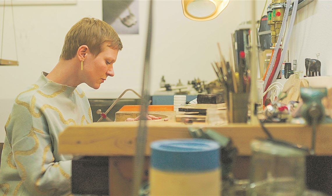 Frieda Dörfer bei der Arbeit.privat