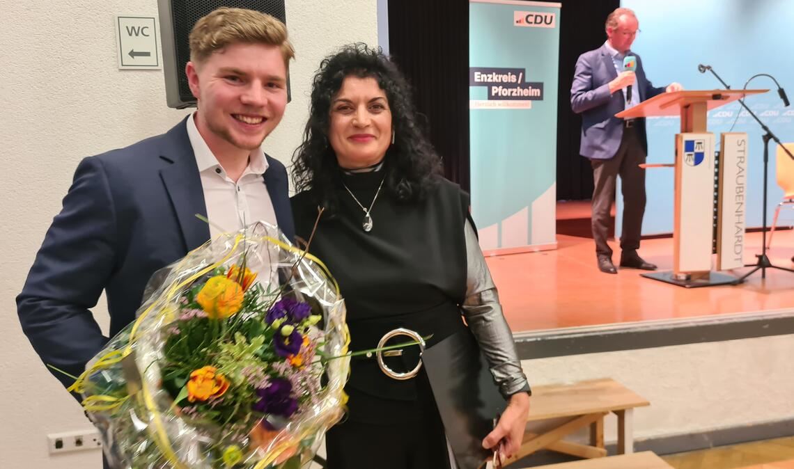 Frisch gewählt als Landtagskandidat der CDU für den Wahlkreis Enz: der Wiernsheimer Gemeinderat Nico Gunzelmann mit seiner Ersatzkandidatin Maria Scrofan. Foto: Metzbaur