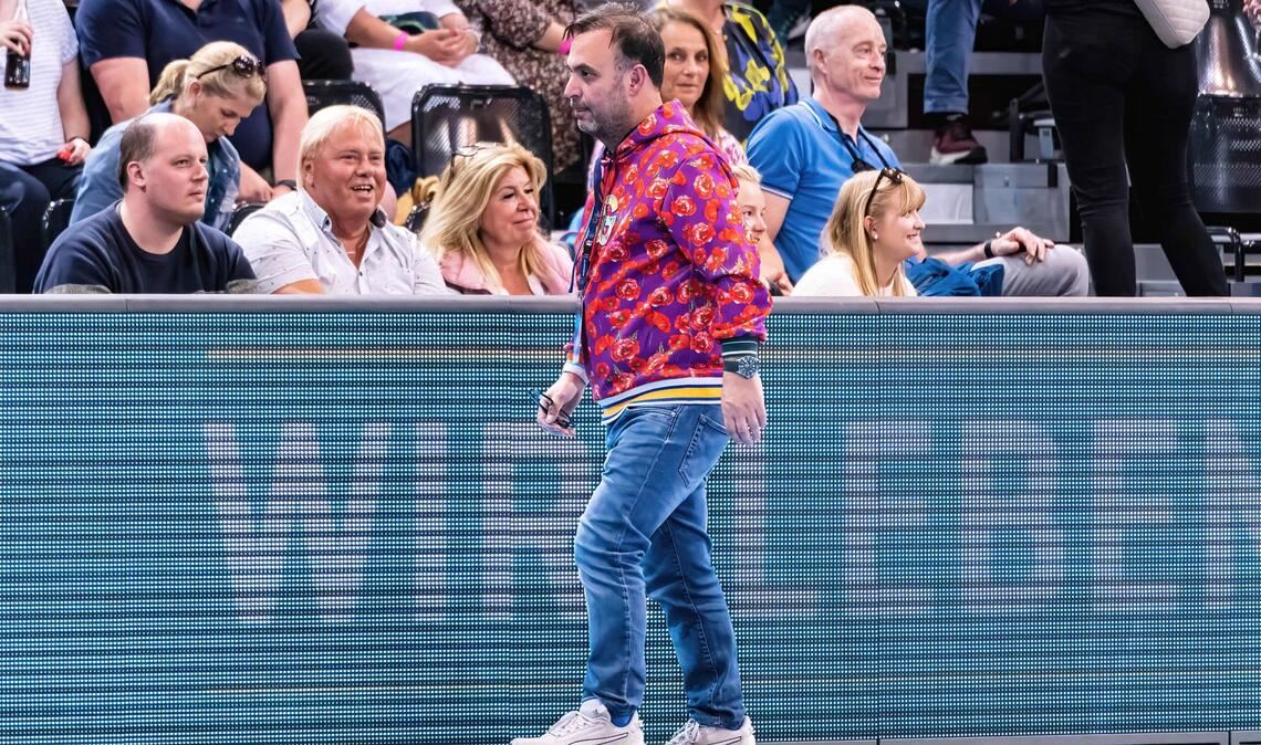 Füchse-Geschäftsführer Bob Hanning kam erst zum European-Leauge-Endspiel  nach Flensburg, beim Halbfinale am Samstag war er als Coach für den VfL Potsdam gegen Balingen im Einsatz.