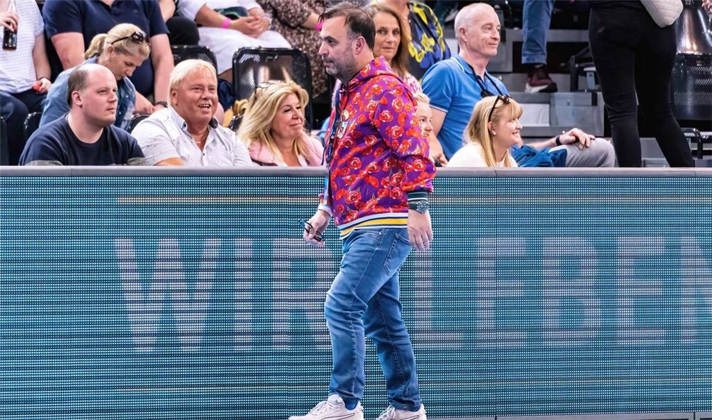 Füchse-Geschäftsführer Bob Hanning kam erst zum European-Leauge-Endspiel  nach Flensburg, beim Halbfinale am Samstag war er als Coach für den VfL Potsdam gegen Balingen im Einsatz.