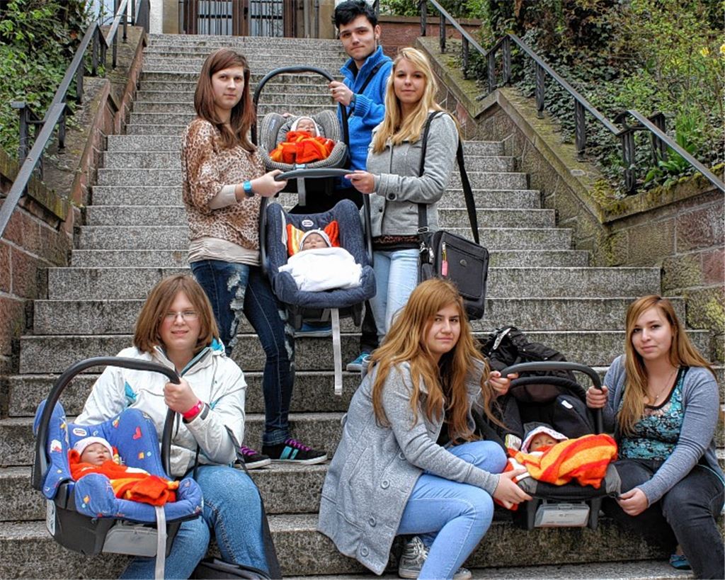 Fünf Tage Elternschaft auf Probe: Die Jugendlichen der Schillerschule beteiligen sich an dem Projekt „Be my Baby“. 