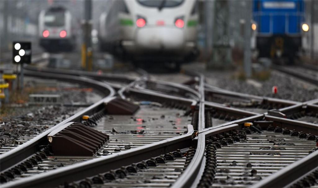 Fünf Tote, zig Verletzte: Das ist die Bilanz des Zugunglücks im Juni 2022 im bayerischen Garmisch-Partenkirchen. (Symbolbild)