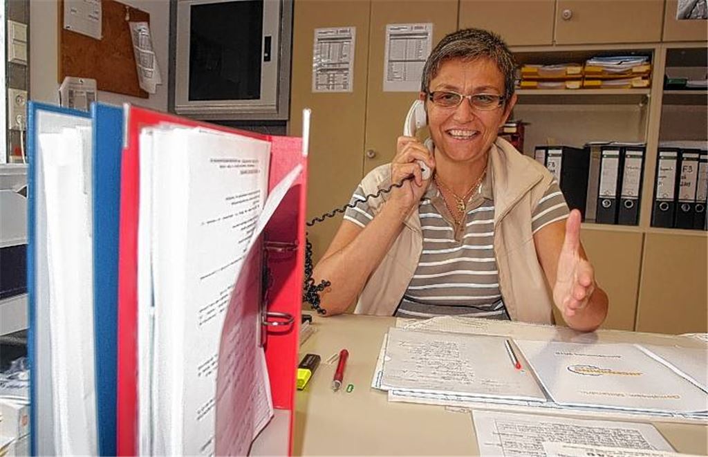 Für Waltraud Schellenberger-Hagenbucher, Leiterin der Mühlacker Schillerschule, sind die Ferien längst zu Ende. Auf dem Schreibtisch wartet eine gehörige Portion an Aufgaben, die weit über den rein pädagogischen Bereich hinausgehen.
