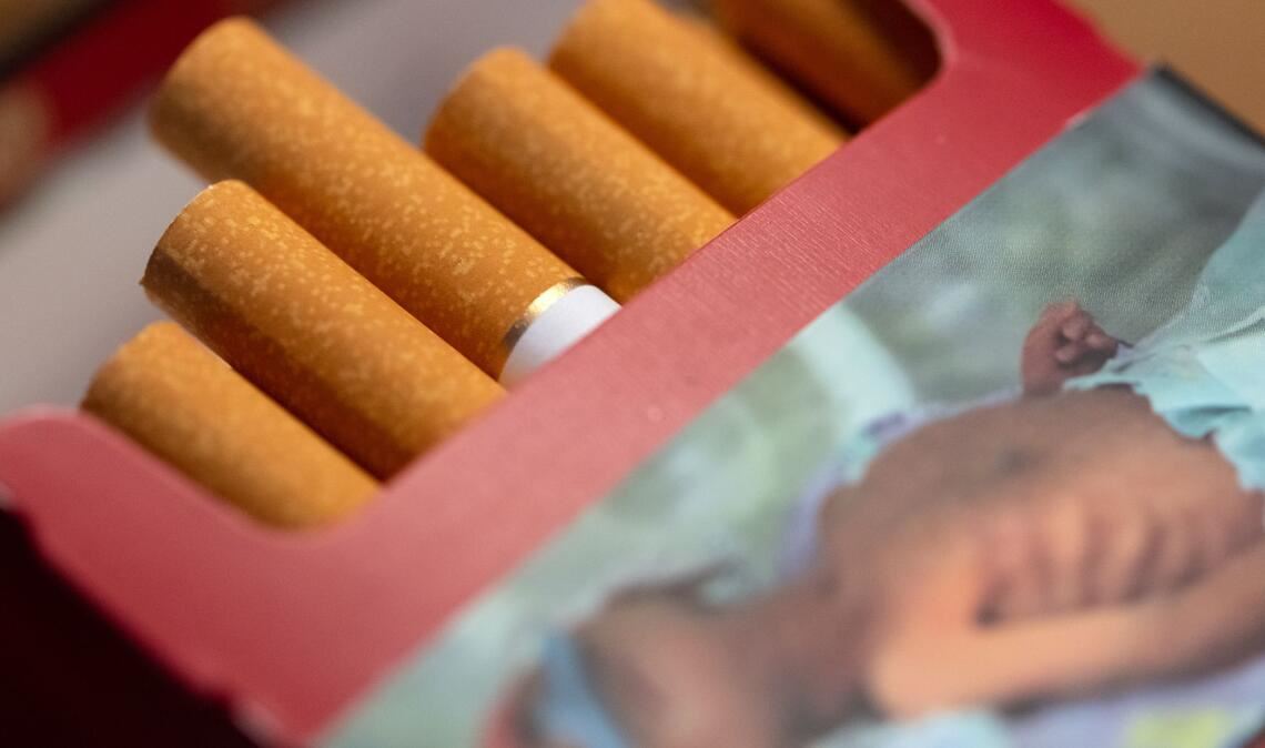 Für Zigaretten werden deutliche Steuer-Aufschläge empfohlen. (Symbolbild)